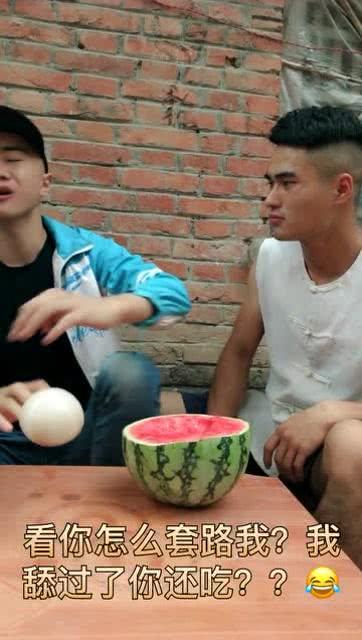 吃瓜娱乐搞笑视频,笑出腹肌的瞬间